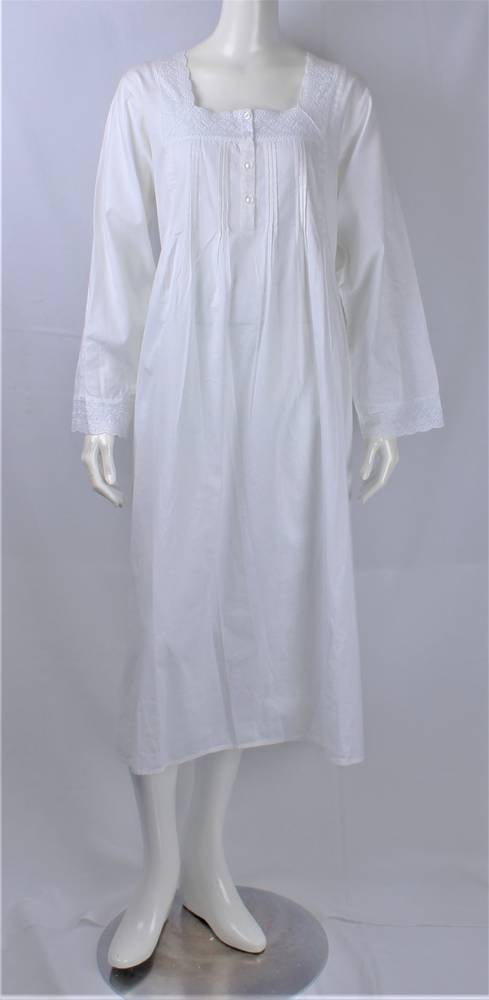 Cotton poplin winter L/S nightie w lace neck and pintucks  white Style:AL/ND-450 SIZE XL ONLY